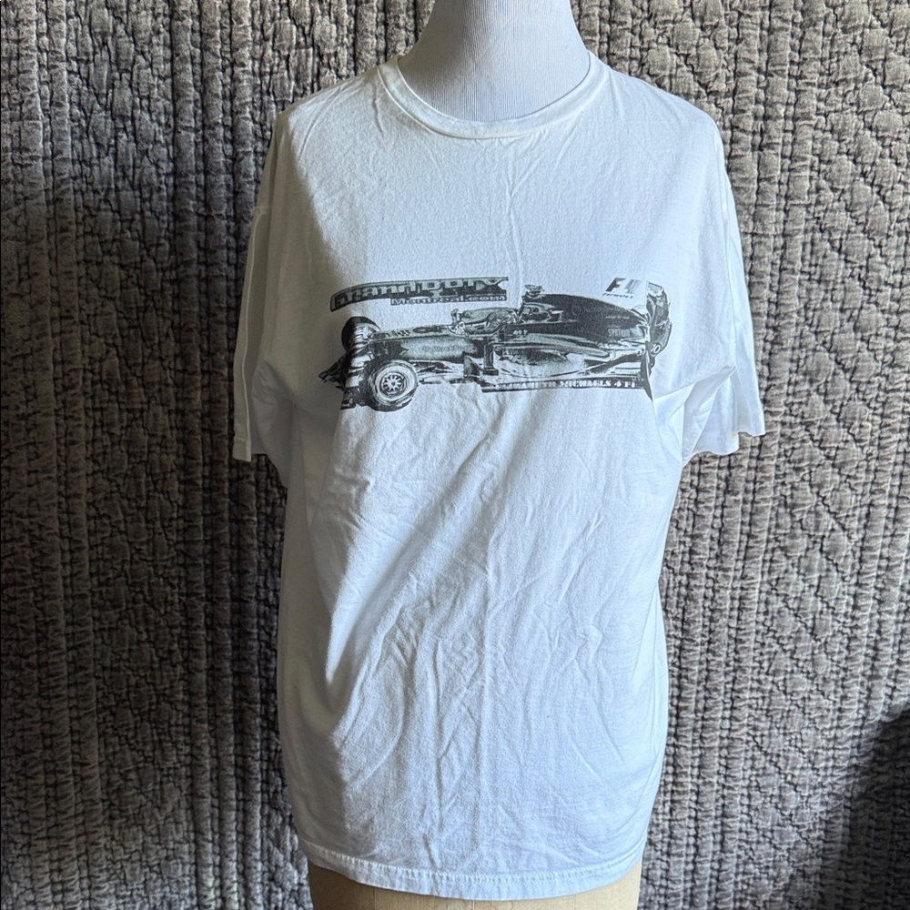 Michaels White Graphic Short Sleeve Tee